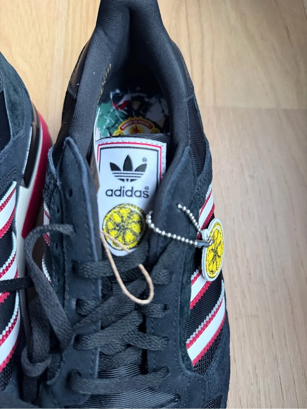 ADIDAS ZX 600 'MANCHESTER UNITED THE STONE ROSES' Men’s 10.5 NWB
